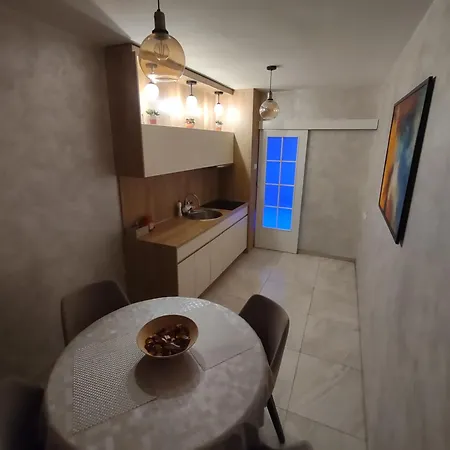 Cristallino Apartment